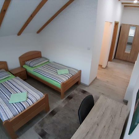 Bedrooms Cerovac Gracac  Екстер'єр фото